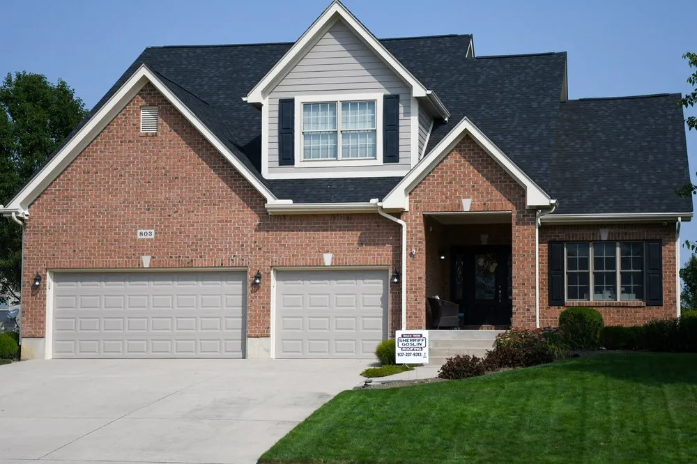 Slide of Sherriff Goslin Roofing Dayton