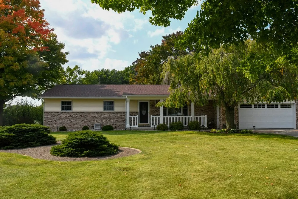 Slide of Sherriff Goslin Roofing Flint