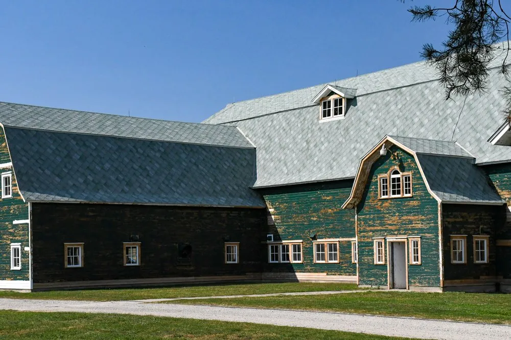 Slide of Sherriff Goslin Roofing Grand Rapids