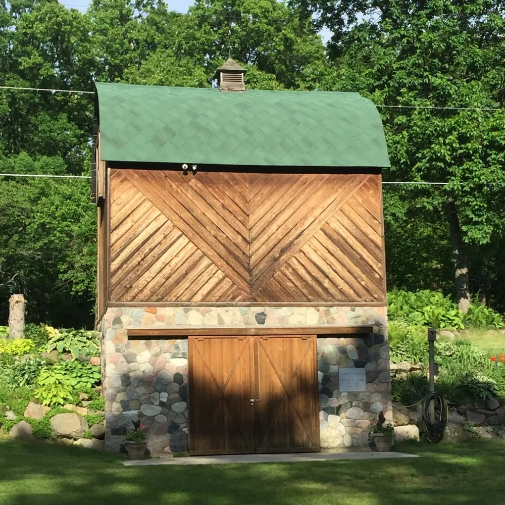 Slide of Sherriff Goslin Roofing Richmond