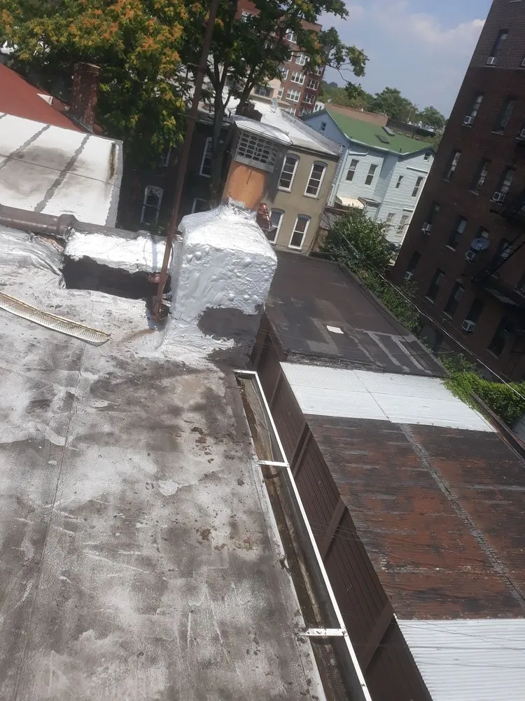 Expert shingle roofing service for fast service in South Richmond Hill, NY by Shine Gutter Cleaning And Repair
