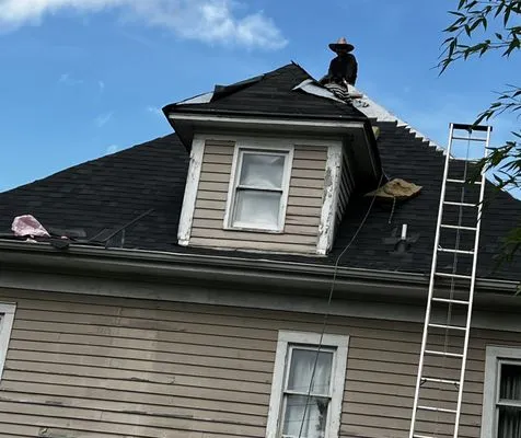 Shine House Remodeling Logo