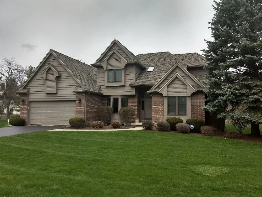 Slide of Shingle King Home Improvements