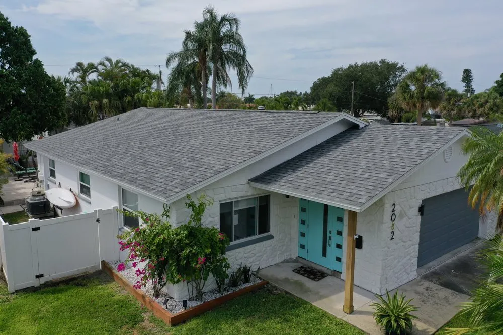 Slide of Shon Boswell Roofing