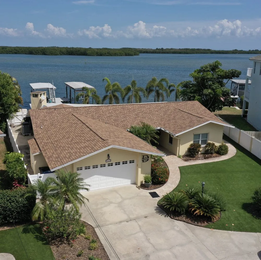 Slide of Shon Boswell Roofing