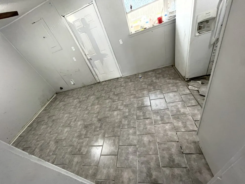 Slide of Shorty's Construction