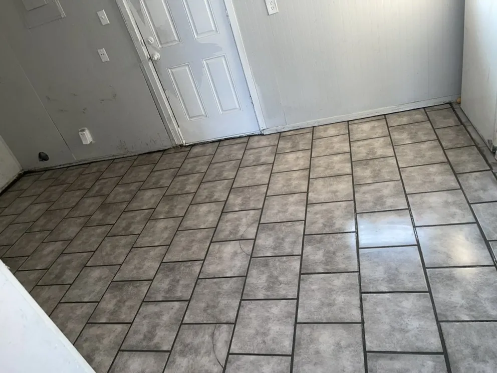 Slide of Shorty's Construction