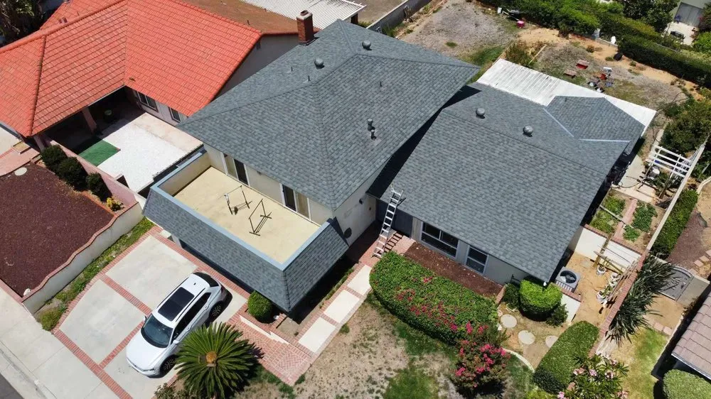 Slide of Shunde Roofing