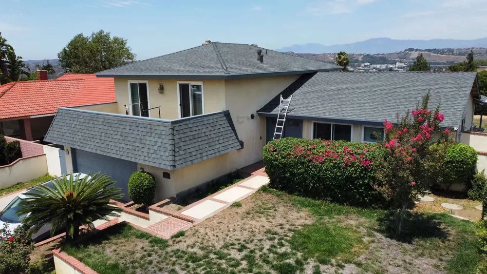 Slide of Shunde Roofing