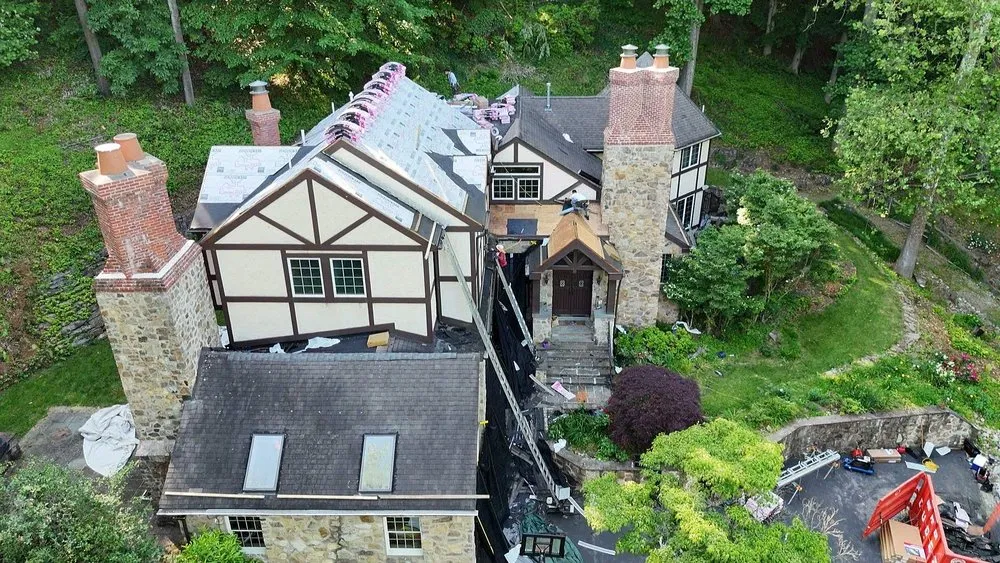 Slide of S&I Exteriors