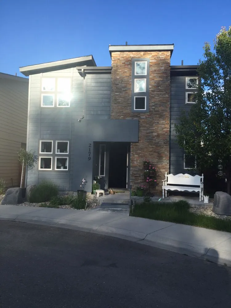 Slide of Siding Pros Of Idaho