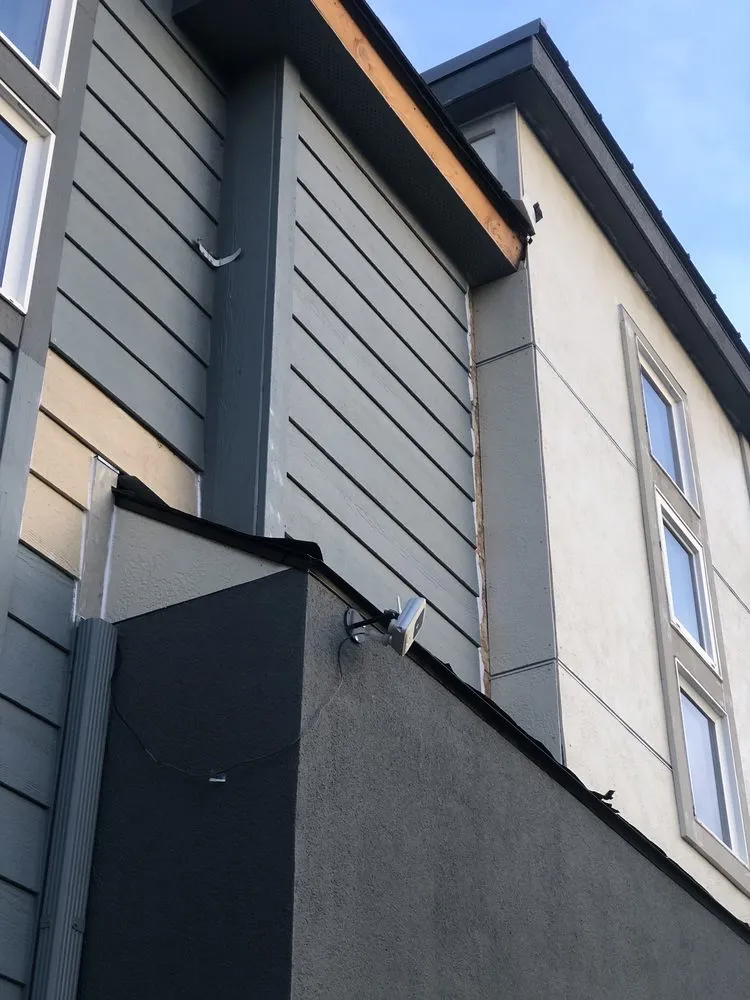Slide of Siding Pros Of Idaho