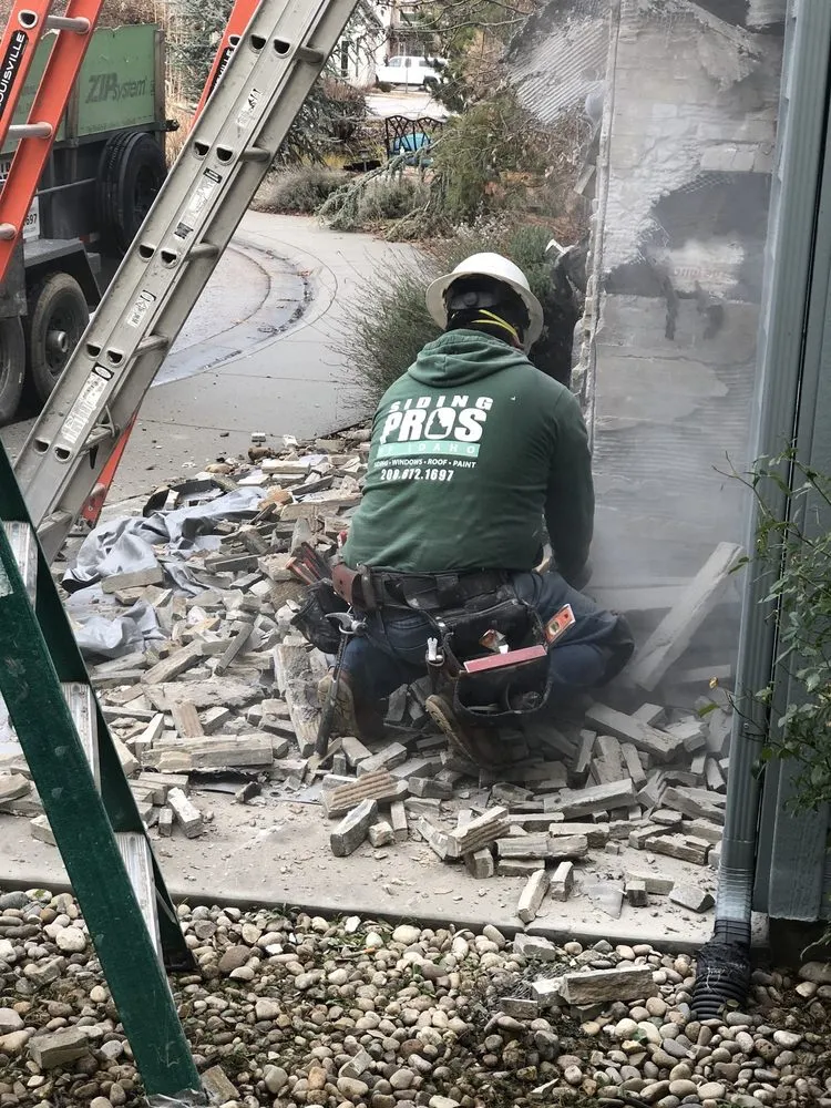 Slide of Siding Pros Of Idaho