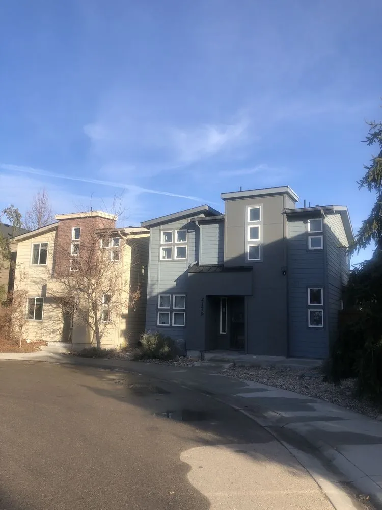 Slide of Siding Pros Of Idaho