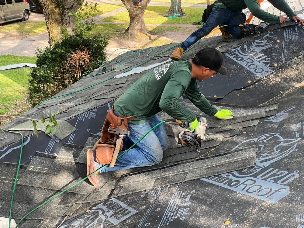 Slide of Sienna Roofing & Solar