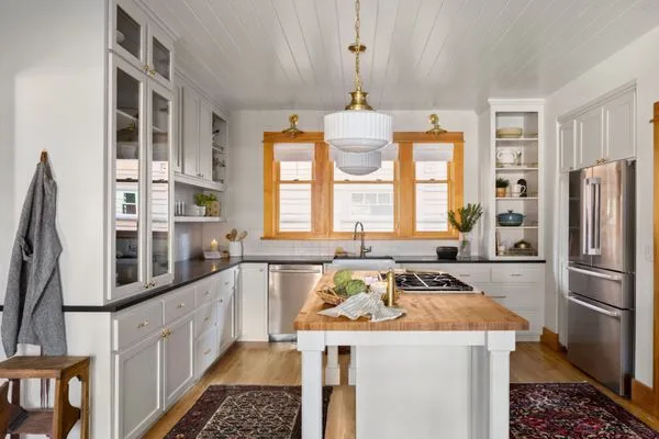 Sierra James Construction Logo