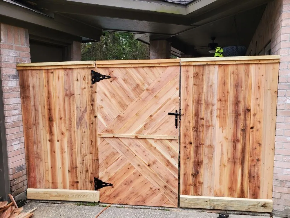 Slide of Sierra Madre Fence