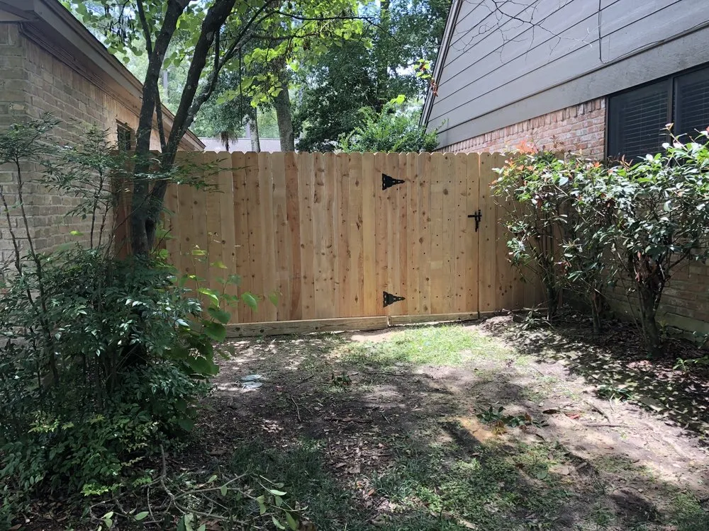 Slide of Sierra Madre Fence