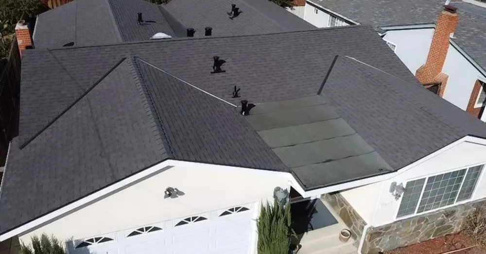 Slide of Sierra Roofing & Building