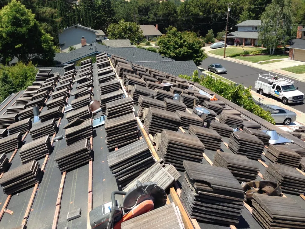 Slide of Sierra Roofing and Solar