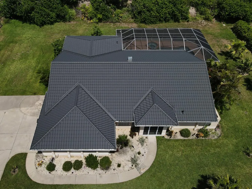 Slide of Siesta Roofing