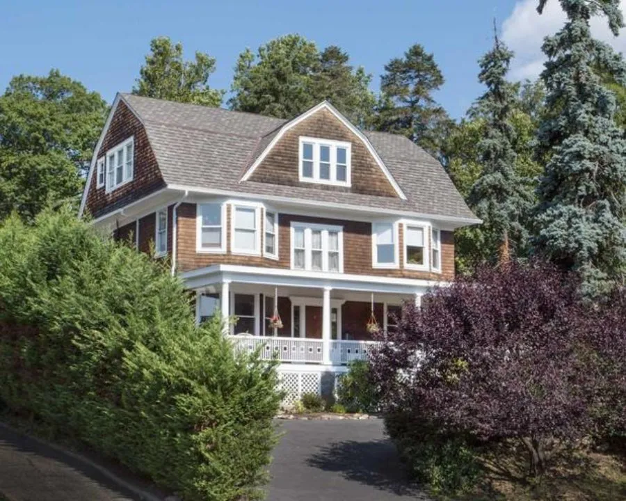 Slide of Signature Exteriors