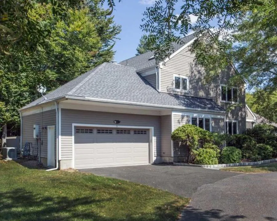 Slide of Signature Exteriors