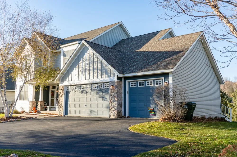 Slide of Signature Home Services