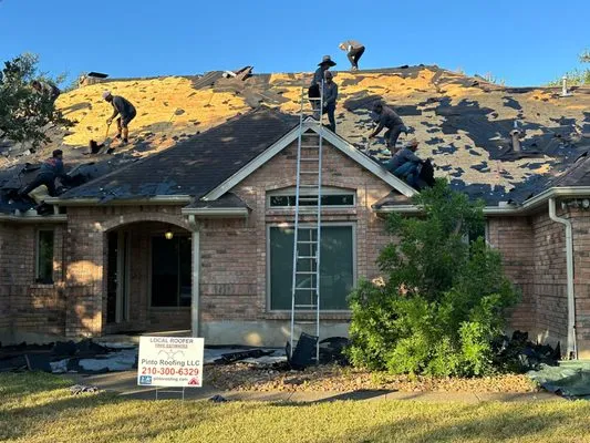 Signature Roofing & Coatings Logo