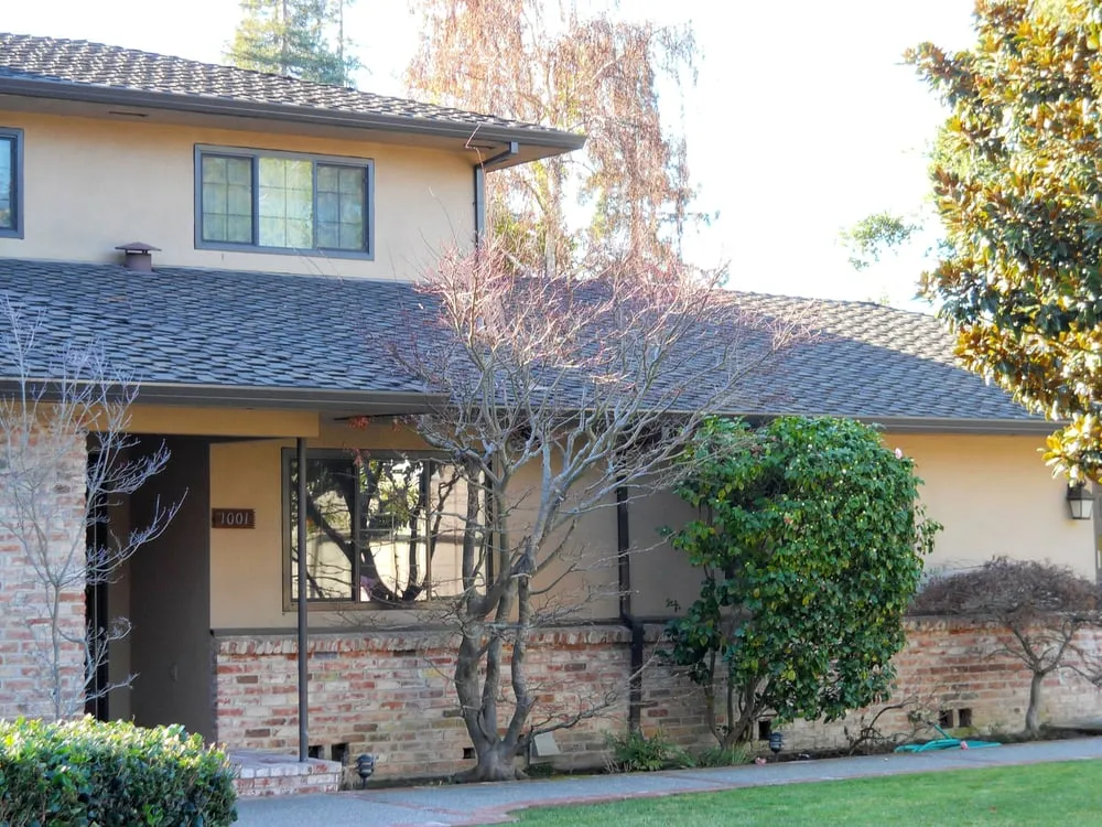 Slide of Signature Roofing