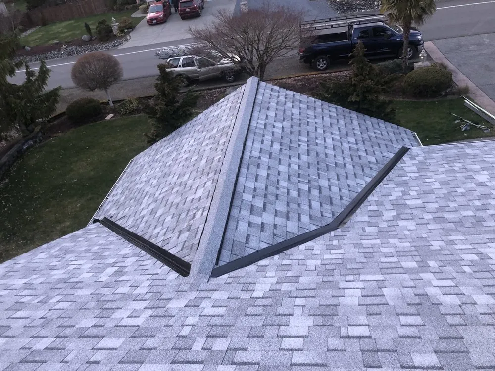 Slide of Sigua Roofing