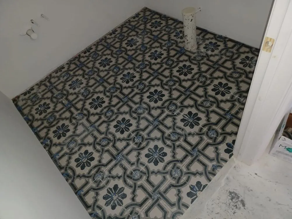 Slide of Silva’s Superior Flooring