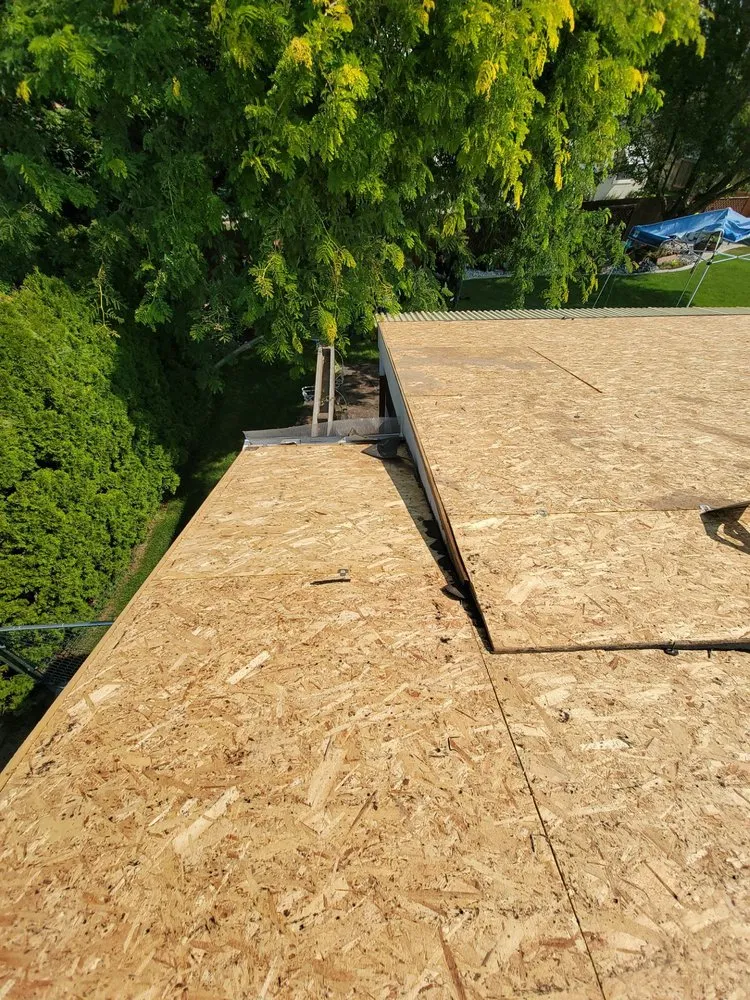 Slide of Silver Lining Roofing