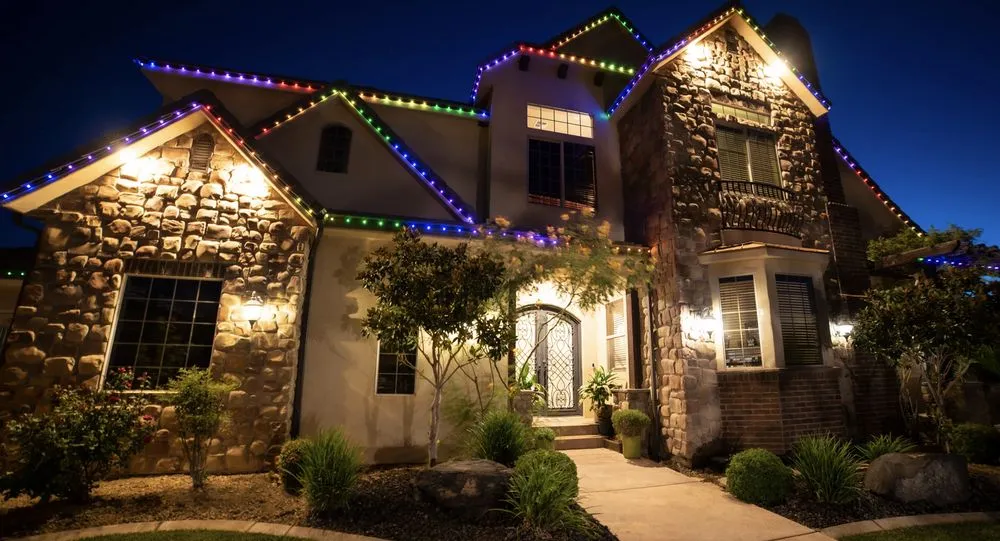 Slide of Silverback Roofing