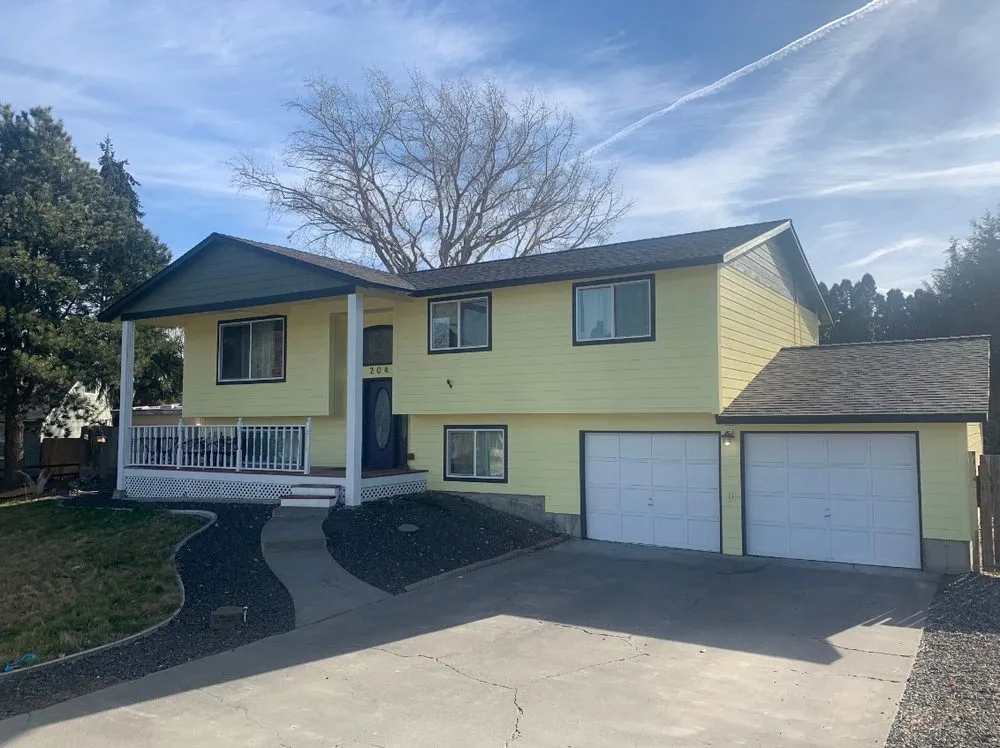 Slide of Silverbow Roofing