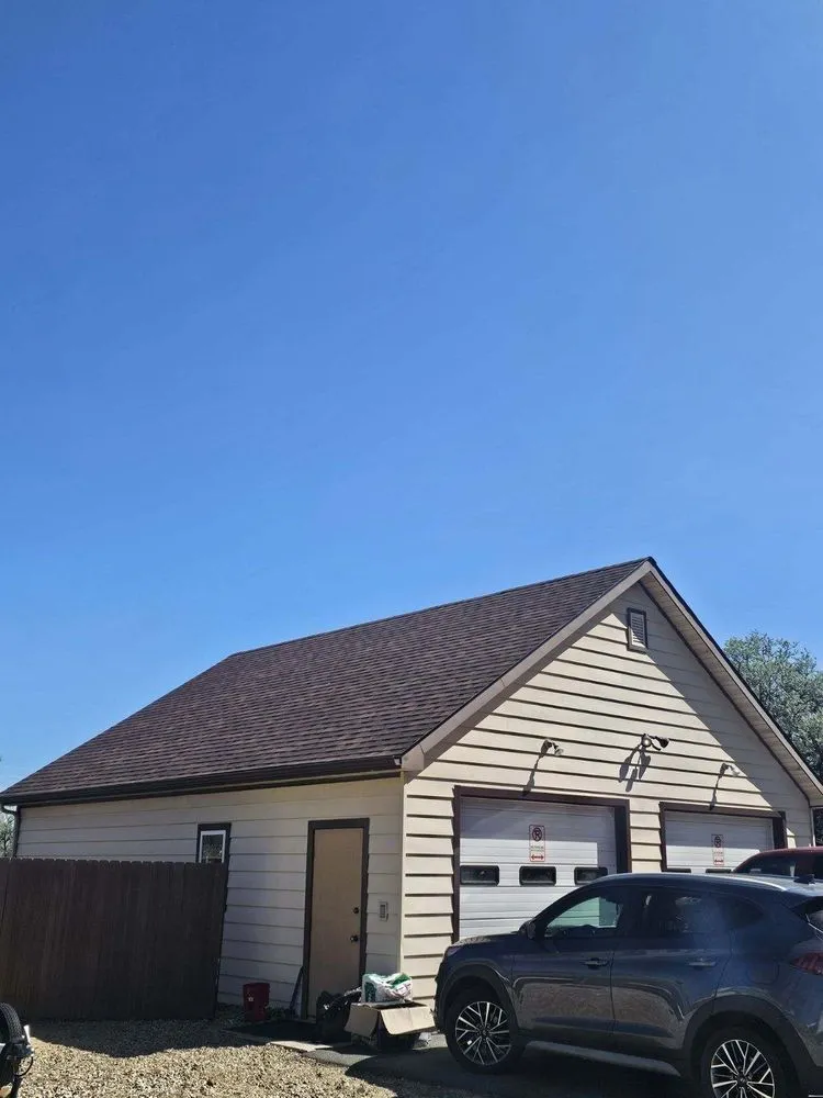 Slide of Silverline Roofing