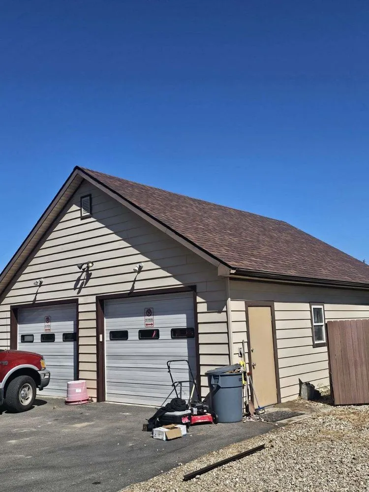 Slide of Silverline Roofing