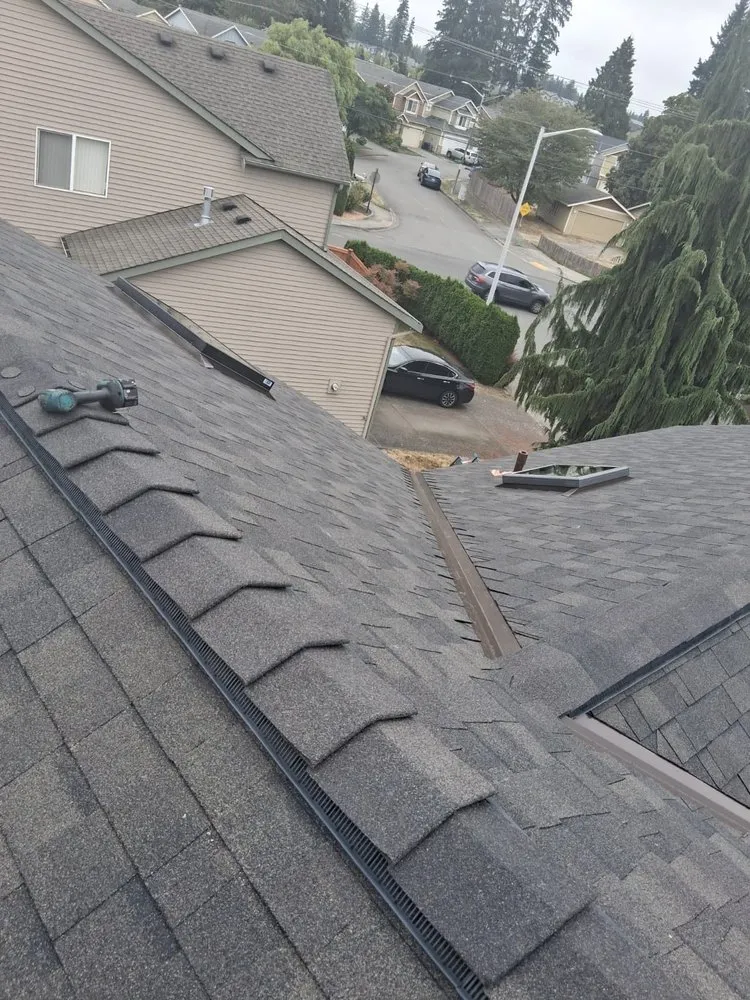 Slide of Silverlining Roof