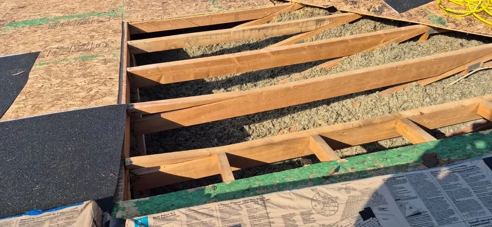 Slide of Silverlining Roof