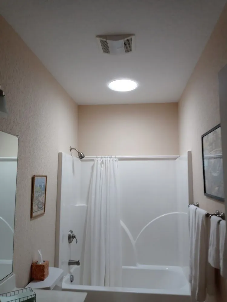 Slide of Silverpoint Skylight Specialist