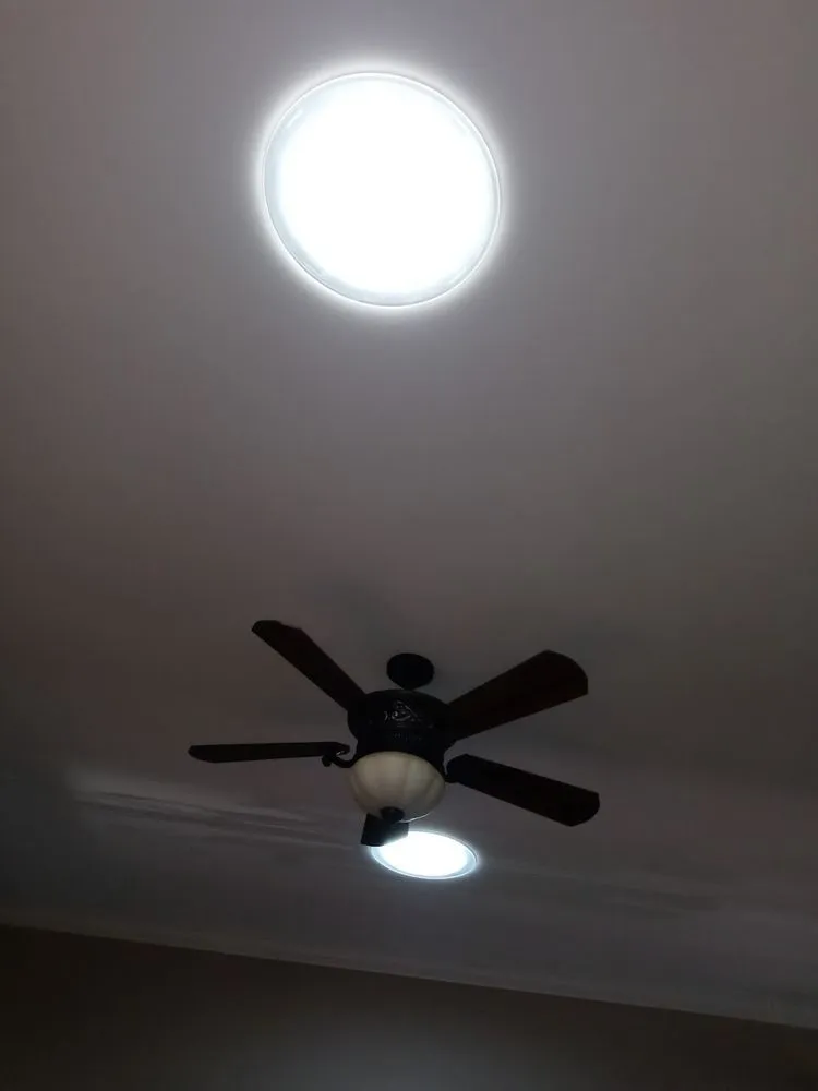 Slide of Silverpoint Skylight Specialist