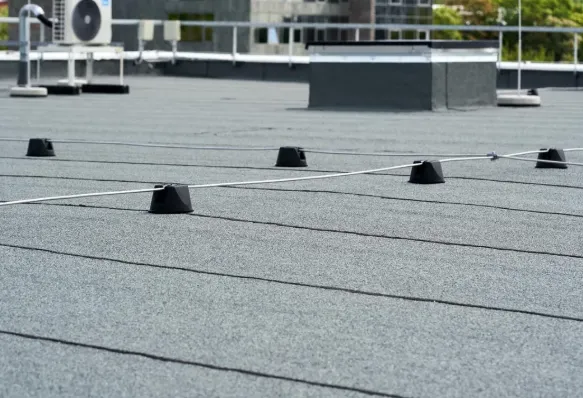 Slide of Silvestre Roofing