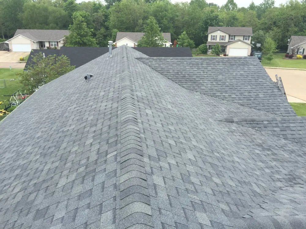 Top-rated shingle roofing service for homes across St. Louis, MO - Simmco