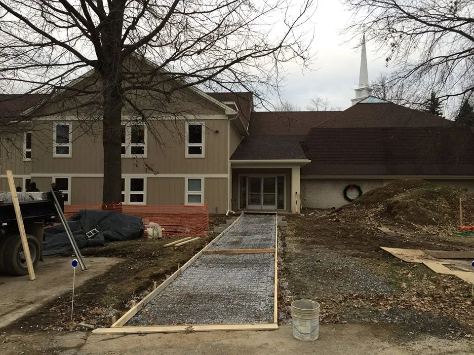 Slide of Simmers Builders