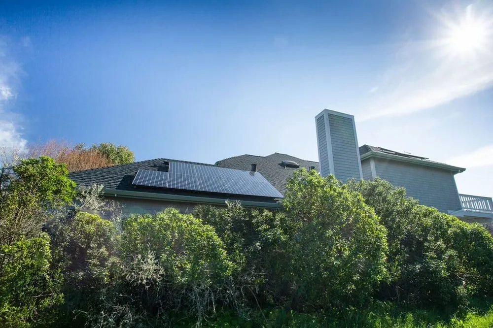 Slide of Simmitri Solar