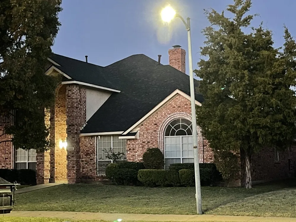 Slide of Simmons Roofing