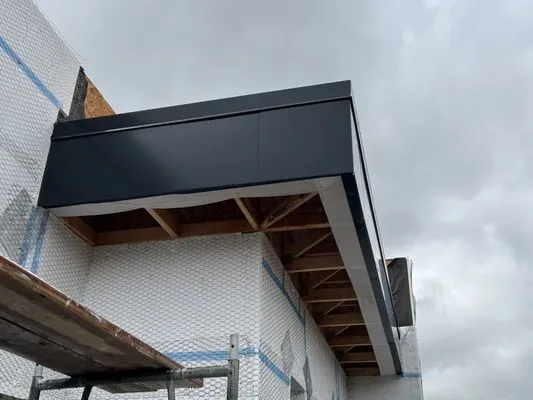 Simmons &sons roofing Logo