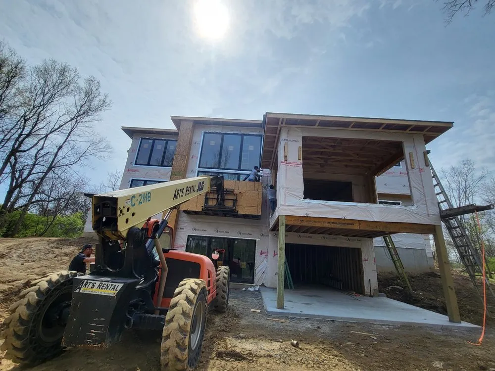 Slide of Simon Jr Roofing