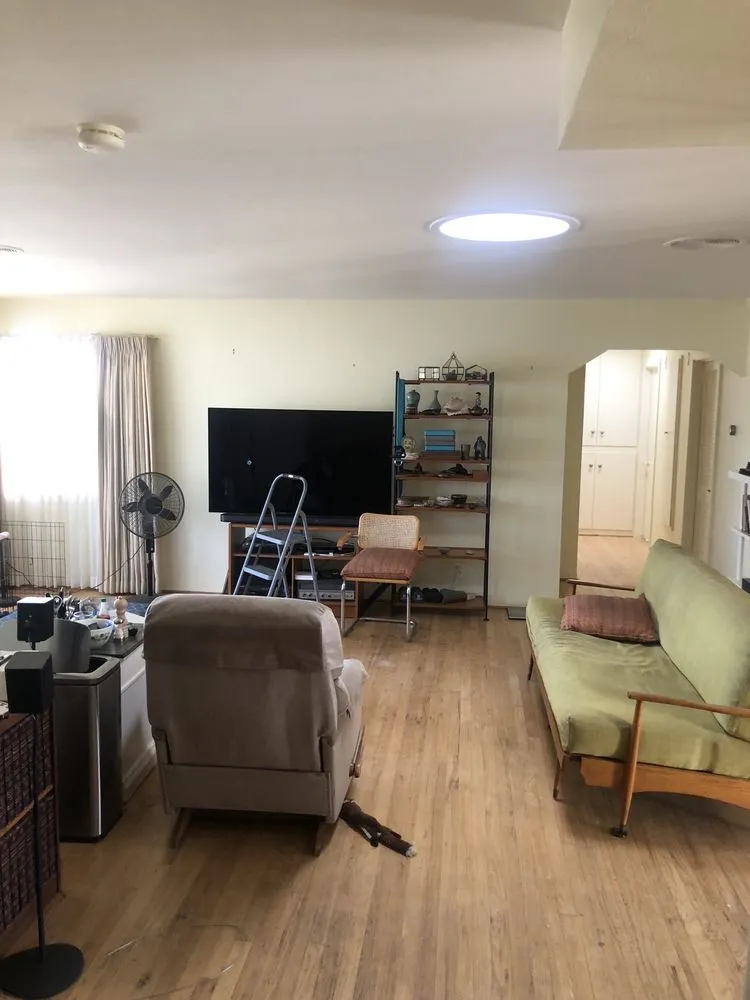 Slide of Simon Says Roofing