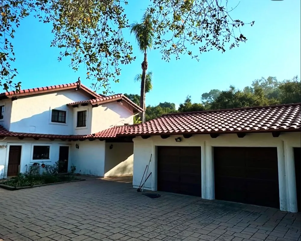 Slide of Simons Roofing Company